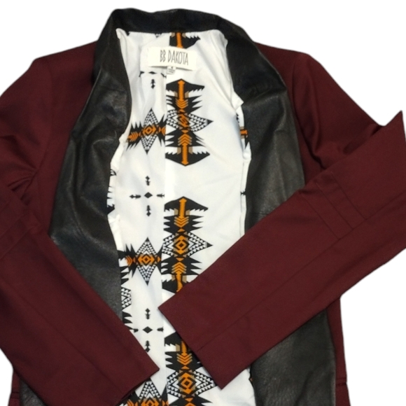 BB Dakota Blazer Open Front - Picture 7 of 8